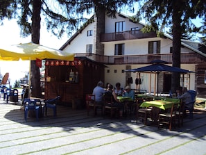 Ristorazione all'aperto