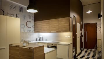 Fridge, microwave, coffee/tea maker