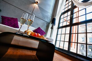 TV - Loft Aparts (Lodz)