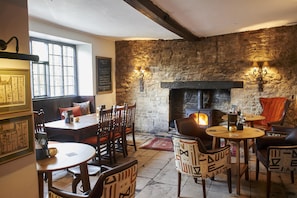 Interior detail - Bear and Ragged Staff (Oxford)