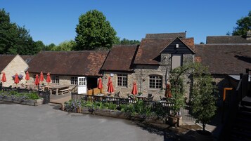 Πρόσοψη καταλύματος