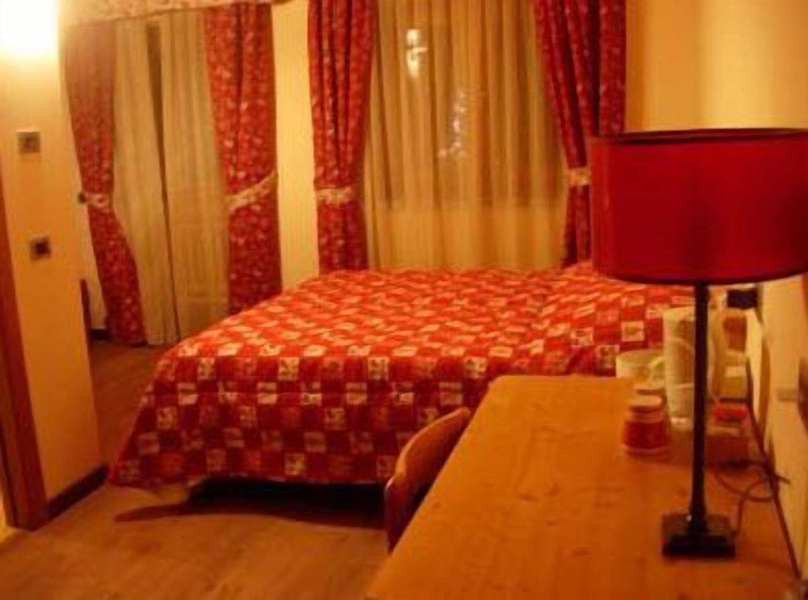 in-room safe, desk, rollaway beds, free wifi