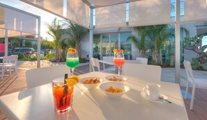 Tägliches inbegriffenes Frühstücksbuffet