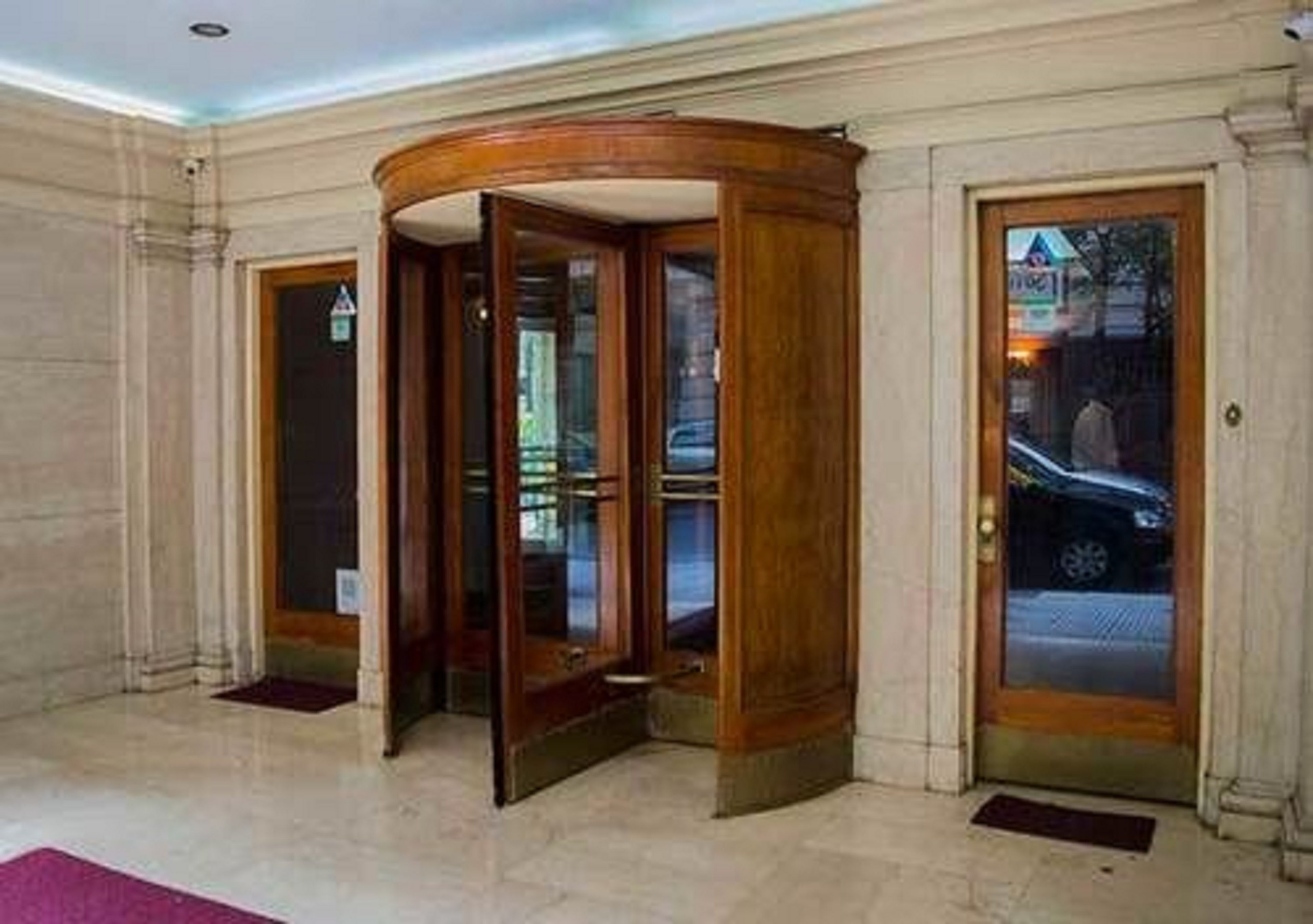 Entrée de l’hébergement