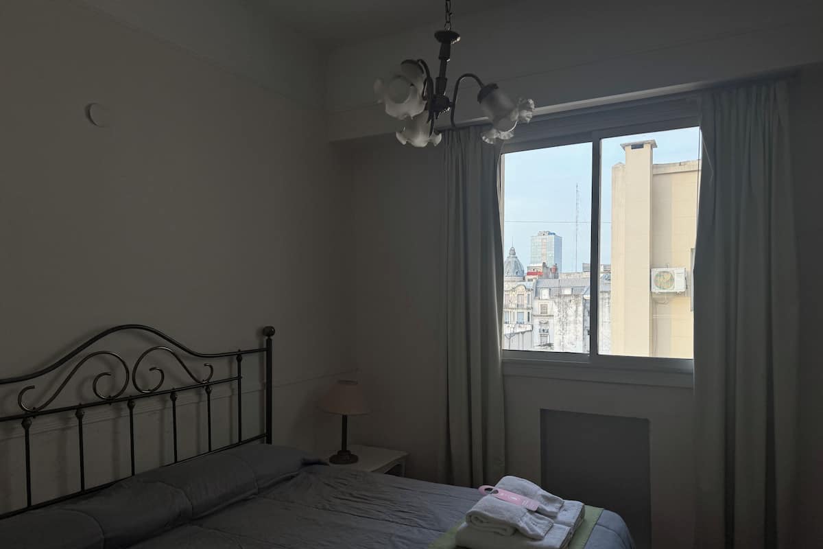 Standard Triple Room | Langsir/tirai gelap terus, kalis bunyi, Wi-fi percuma, cadar katil