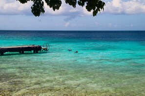Beach nearby, beach towels, fishing