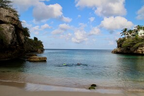 Beach nearby, beach towels, fishing