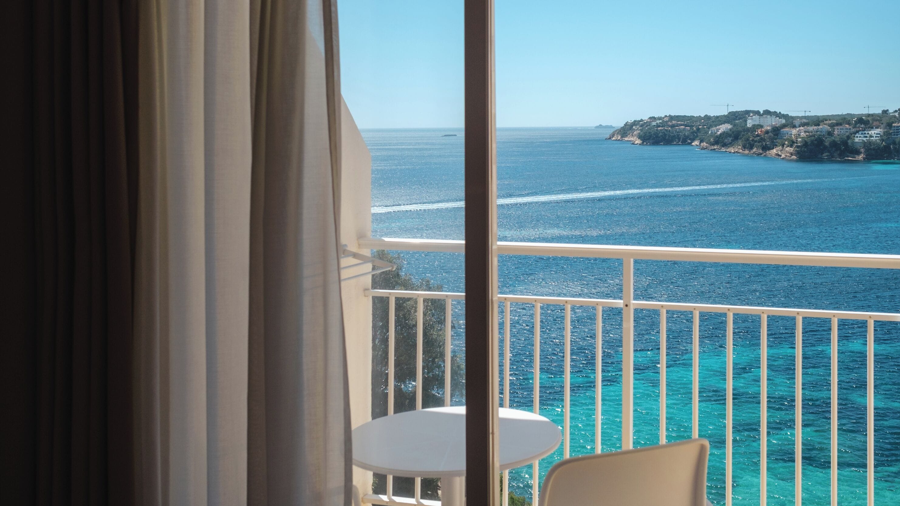 Habitación doble, balcón, vistas al mar | Balcón