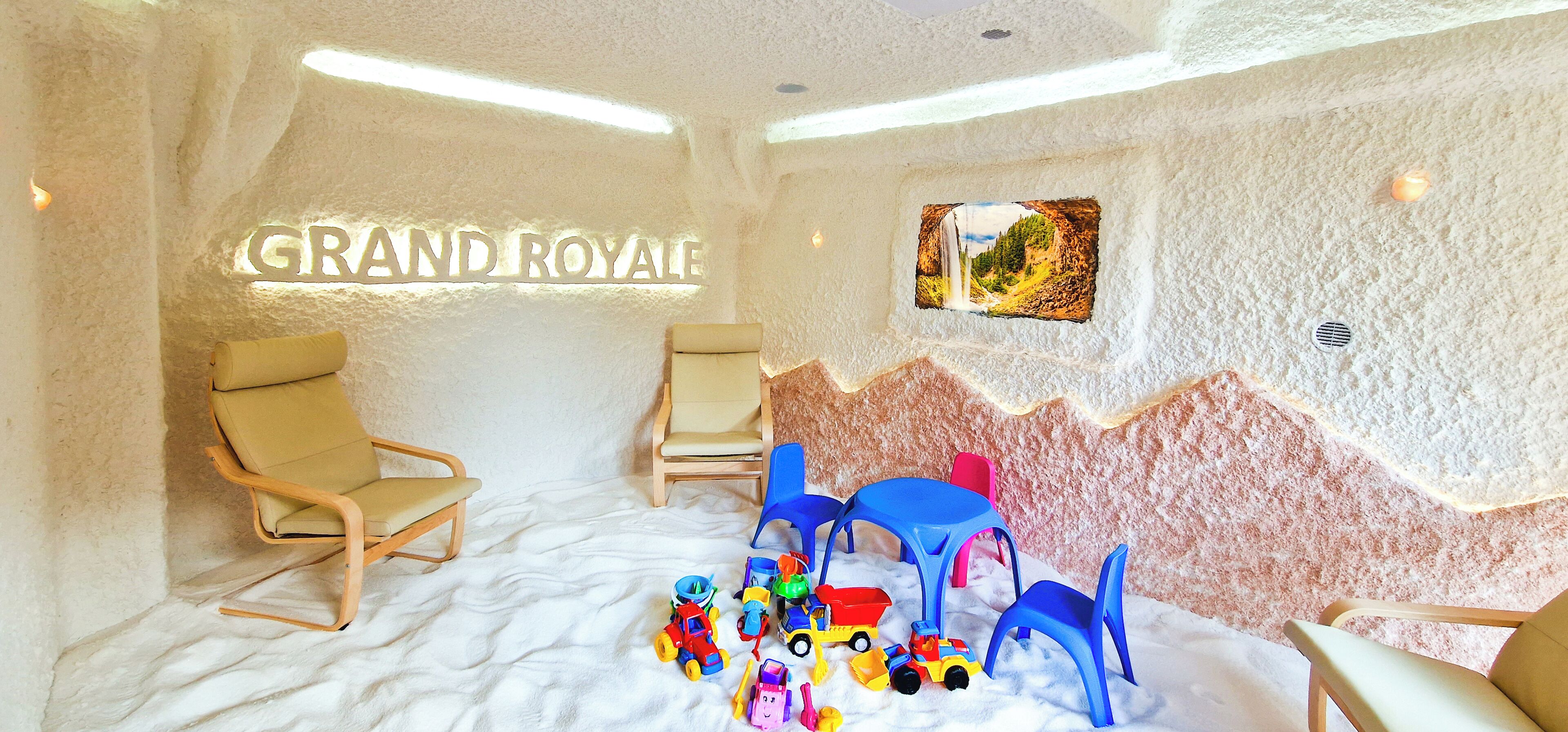 Behandlingsrum för par, bastu, bubbelpool och ångbastu