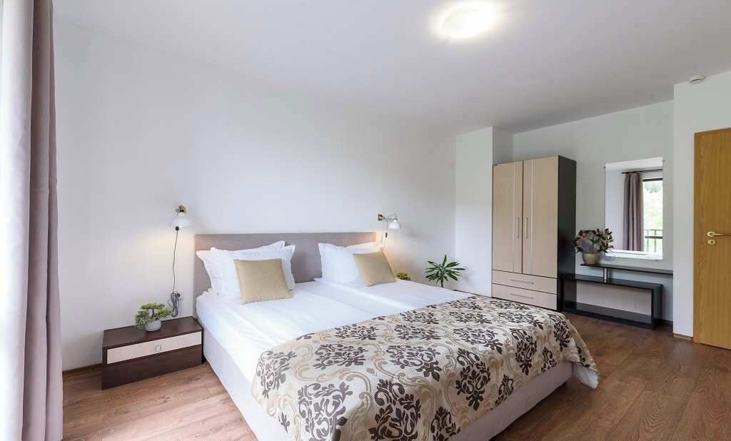 apartment, 1 bedroom, non smoking | minibar, soundproofing, free cots/infant beds, free wifi