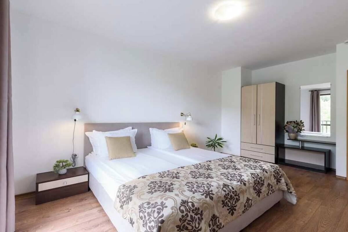 apartment, 1 bedroom, non smoking | minibar, soundproofing, free cots/infant beds, free wifi