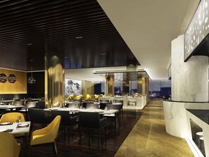 Petit déjeuner, déjeuner et dîner servis sur place