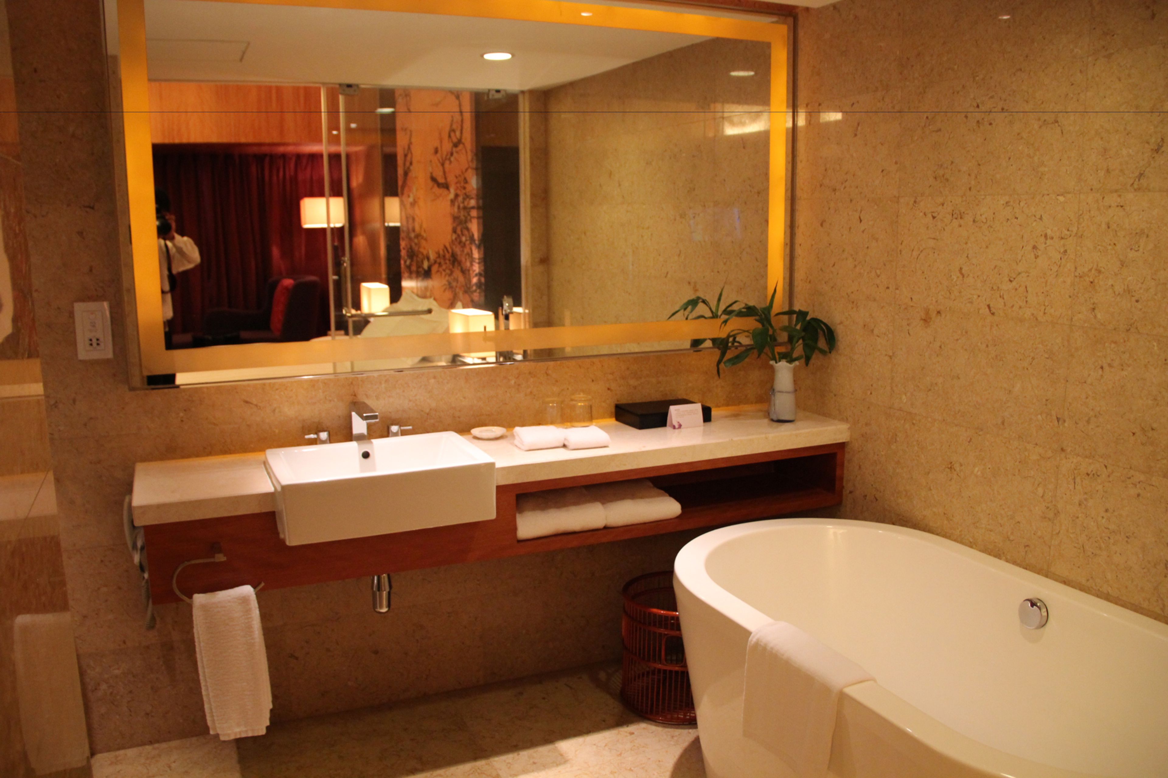 executive room, 1 king bed | bathroom | eco-friendly toiletries, hair dryer, bathrobes, slippers