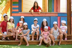 Children’s play area – outdoor