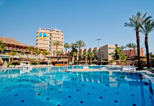 Outdoor pool, pool umbrellas, pool loungers