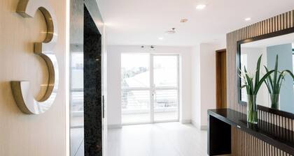 Allure Hotel & Suites