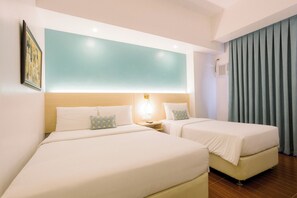 Superior deluxe room | Memory-foam beds, minibar, in-room safe, desk