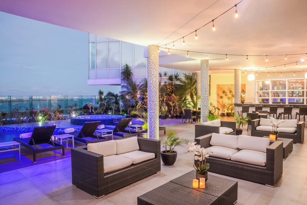Fiesta Inn Cancun Las Americas