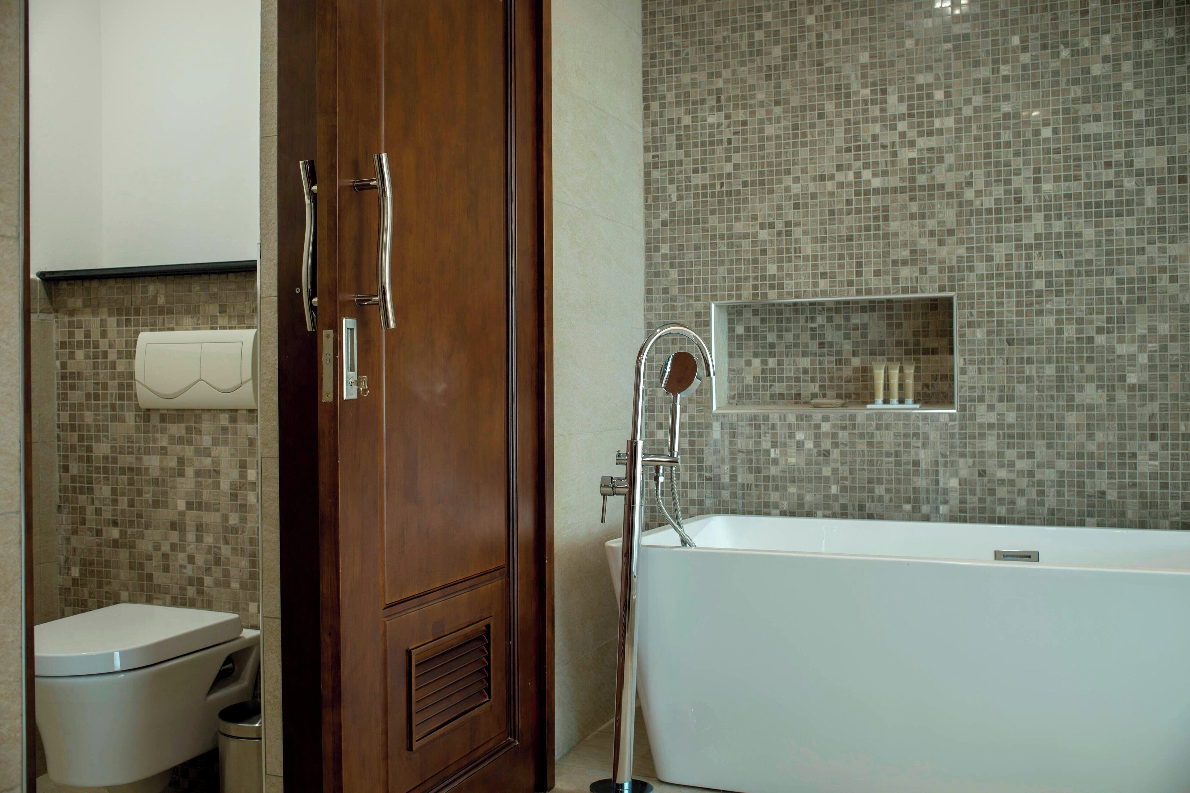 1 bedroom, minibar, in-room safe, desk