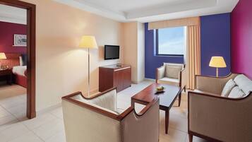 32-inch LCD TV with satellite channels, TV