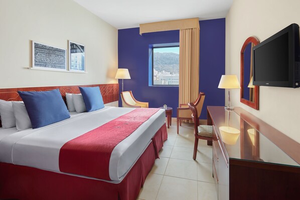 Select-Comfort-Betten, Minibar, Zimmersafe, Schreibtisch