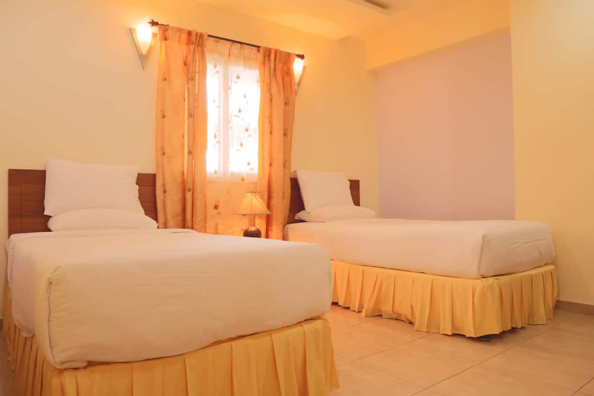 Family Apartment, 2 Bedrooms, Accessible, Kitchen | Premium bedding, minibar, in-room safe, desk