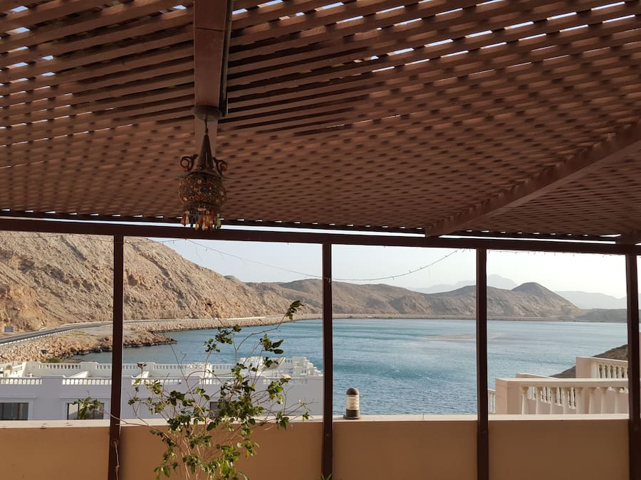 Daily continental breakfast (OMR 3 per person)