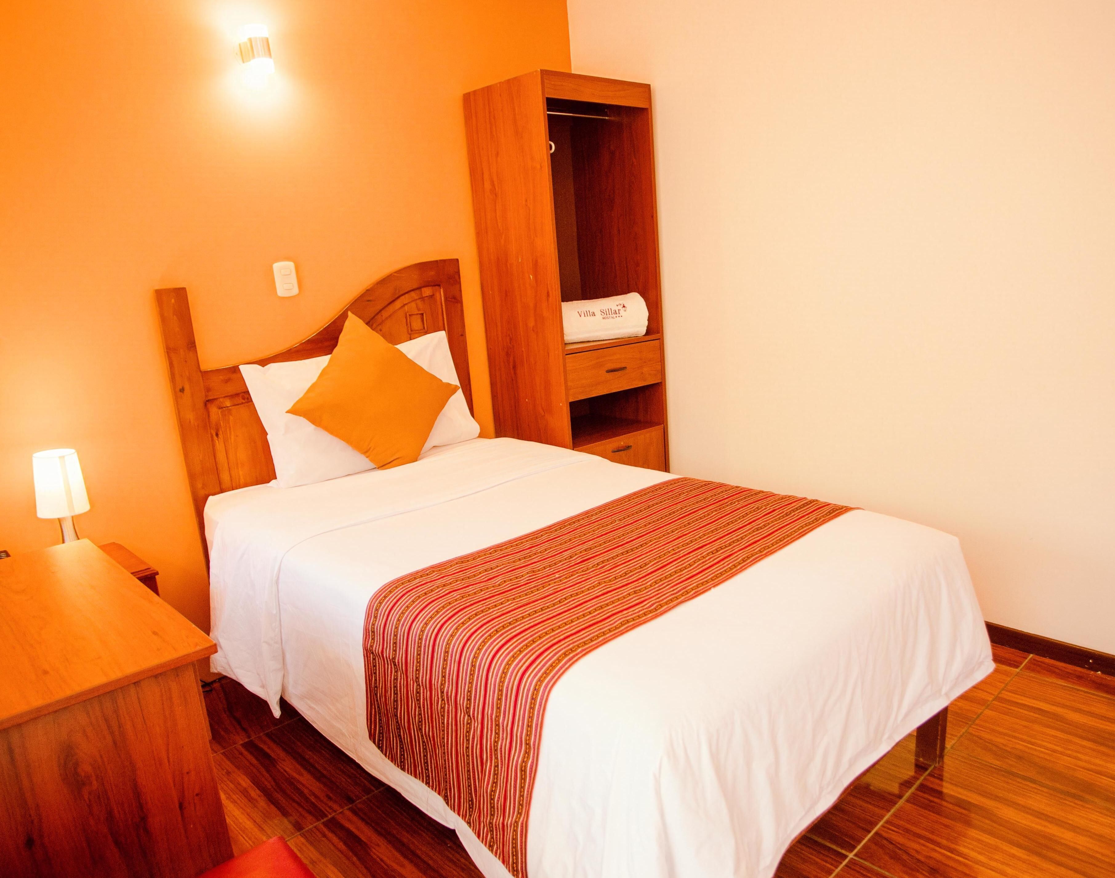 Pillowtop beds, in-room safe, desk, blackout drapes