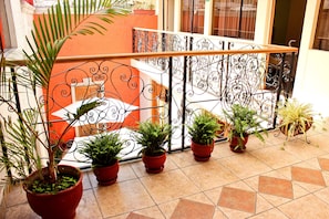 Khu tiếp khách ở sảnh