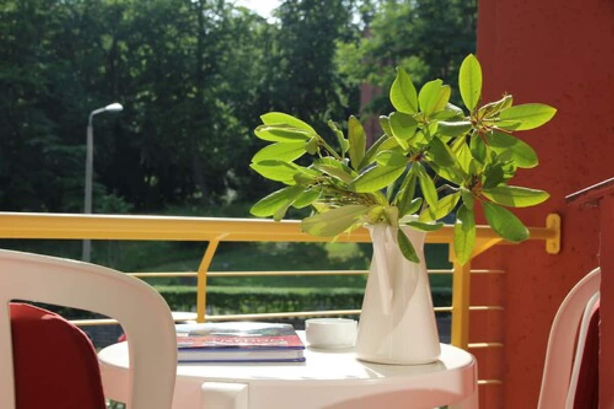 room, balcony | balcony