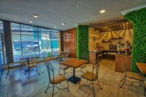 Restaurant - Panamerican Hotel (La Paz)