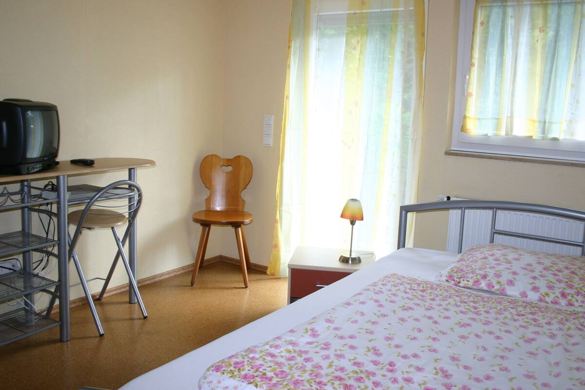 Økonomi-dobbeltrom, privat bad