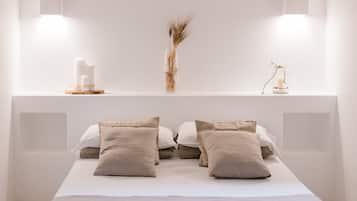 1 habitación, caja de seguridad en la habitación y escritorio
