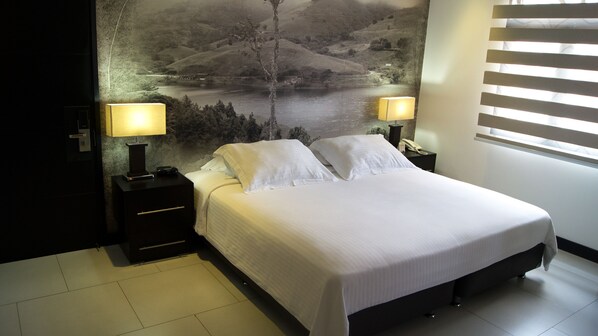 Superior Room | Premium bedding, down duvets, pillow-top beds, minibar