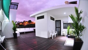 Terrace/patio - Hotel Puerta de San Antonio (Cali)