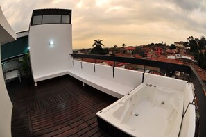 Terrace/patio - Hotel Puerta de San Antonio (Cali)
