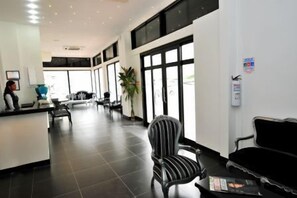 Interior entrance - Hotel Puerta de San Antonio (Cali)