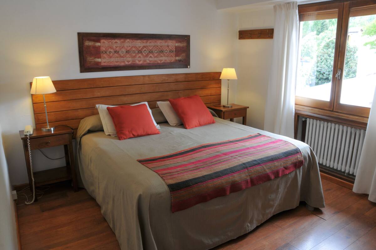 Chambre Double Standard, 1 grand lit