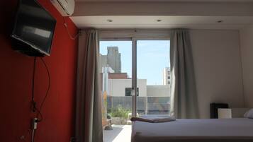 Superior Double or Twin Room, Shared Bathroom | Down duvets, pillow-top beds, blackout curtains, rollaway beds