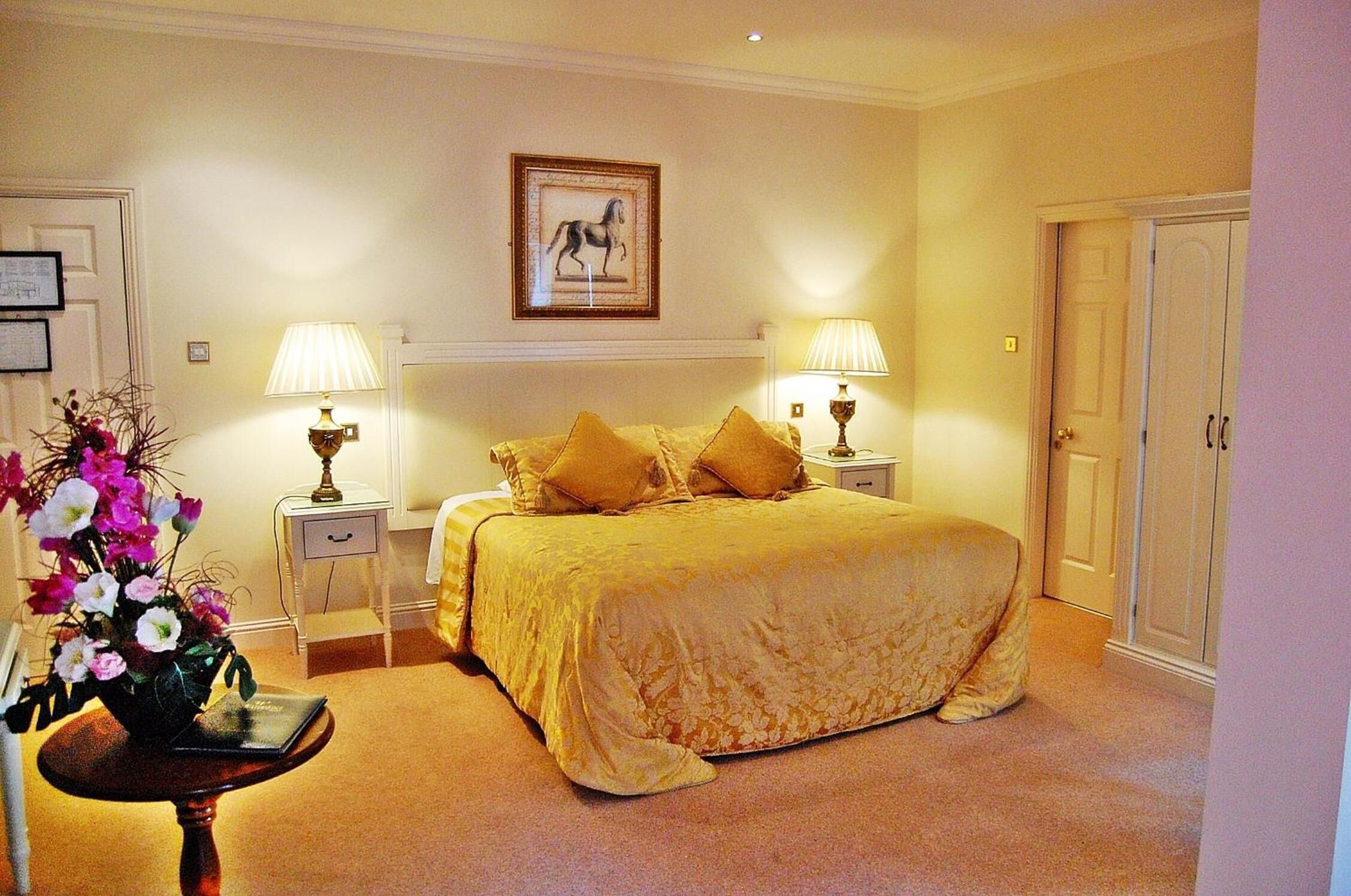 Photo - WatersEdge Hotel