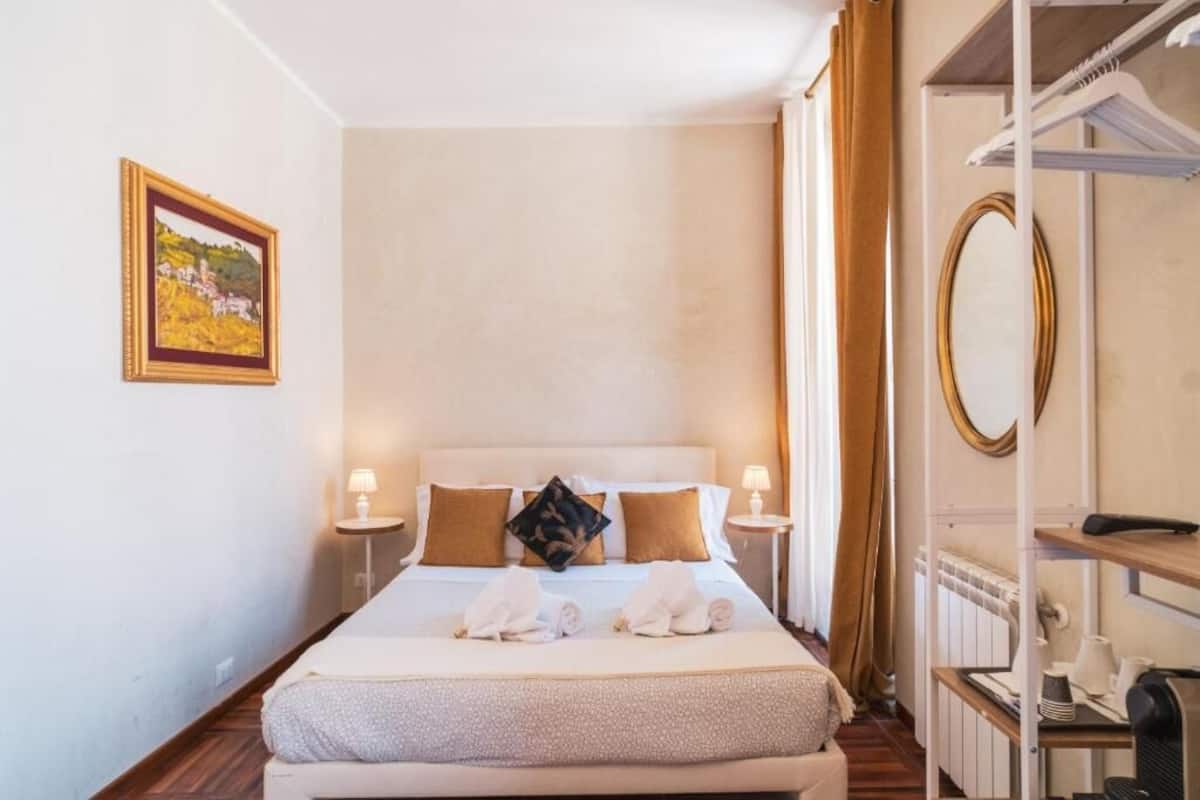 Deluxe driepersoonskamer | Lakens van Egyptisch katoen, luxe beddengoed, donzen dekbedden