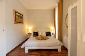 Egyptian cotton sheets, premium bedding, down comforters, in-room safe