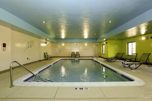 Indoor pool, pool loungers
