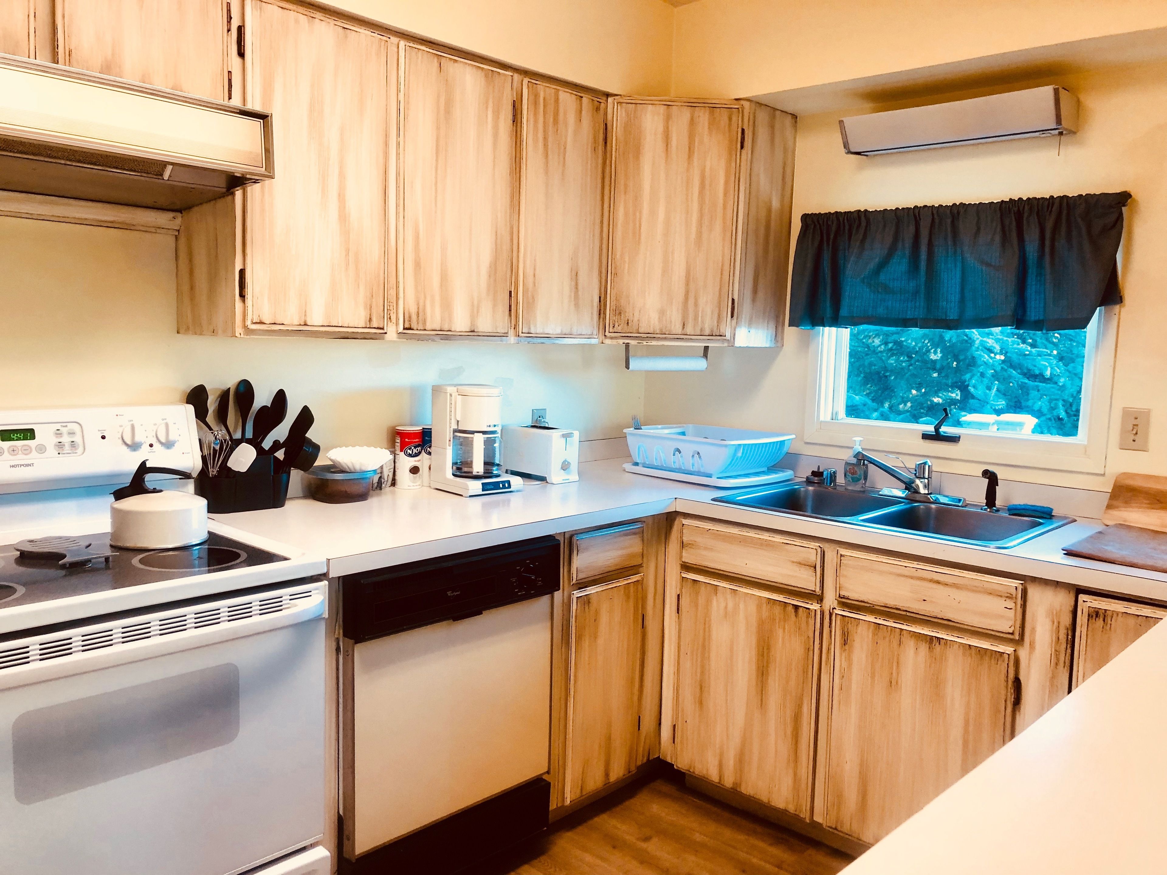 woodside suite #2, two bedrooms with kitchen, partial view, stairs | private kitchen