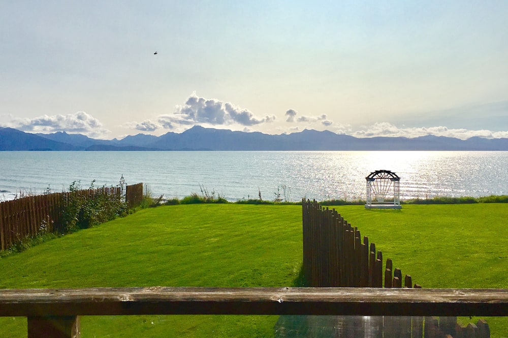 Driftwood Inn and Seaside Lodges