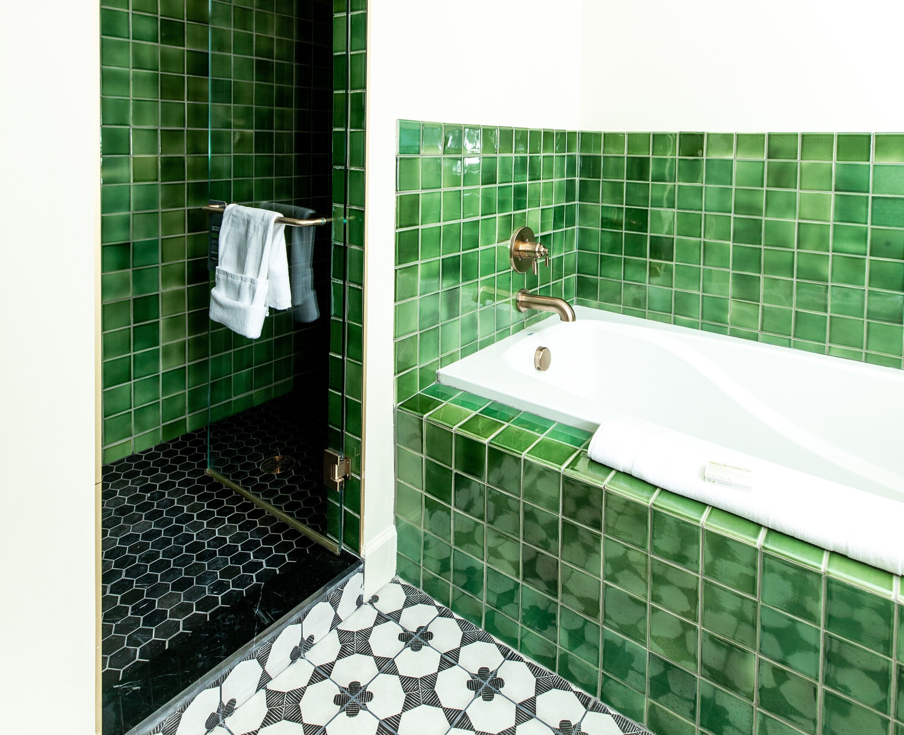 suite, 2 queen beds (retreat) | bathroom | designer toiletries, hair dryer, towels, soap