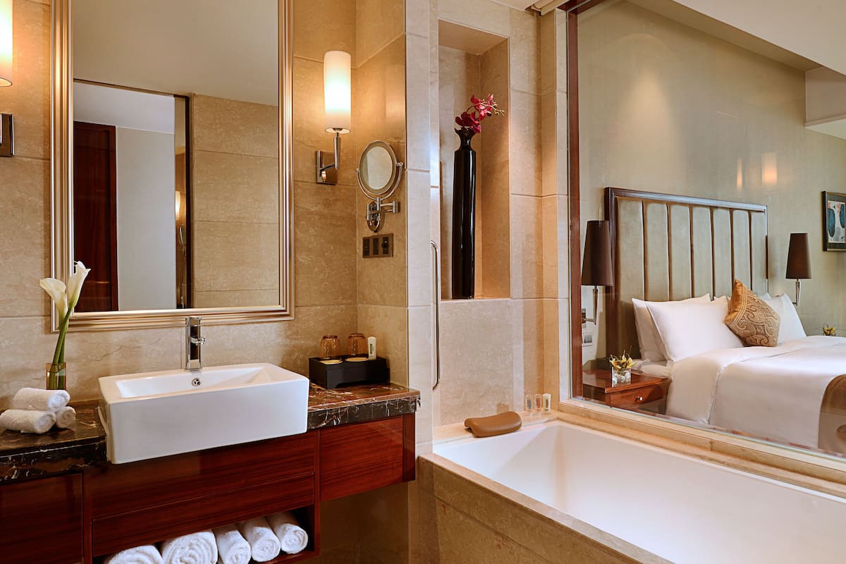 Down duvets, minibar, in-room safe, desk