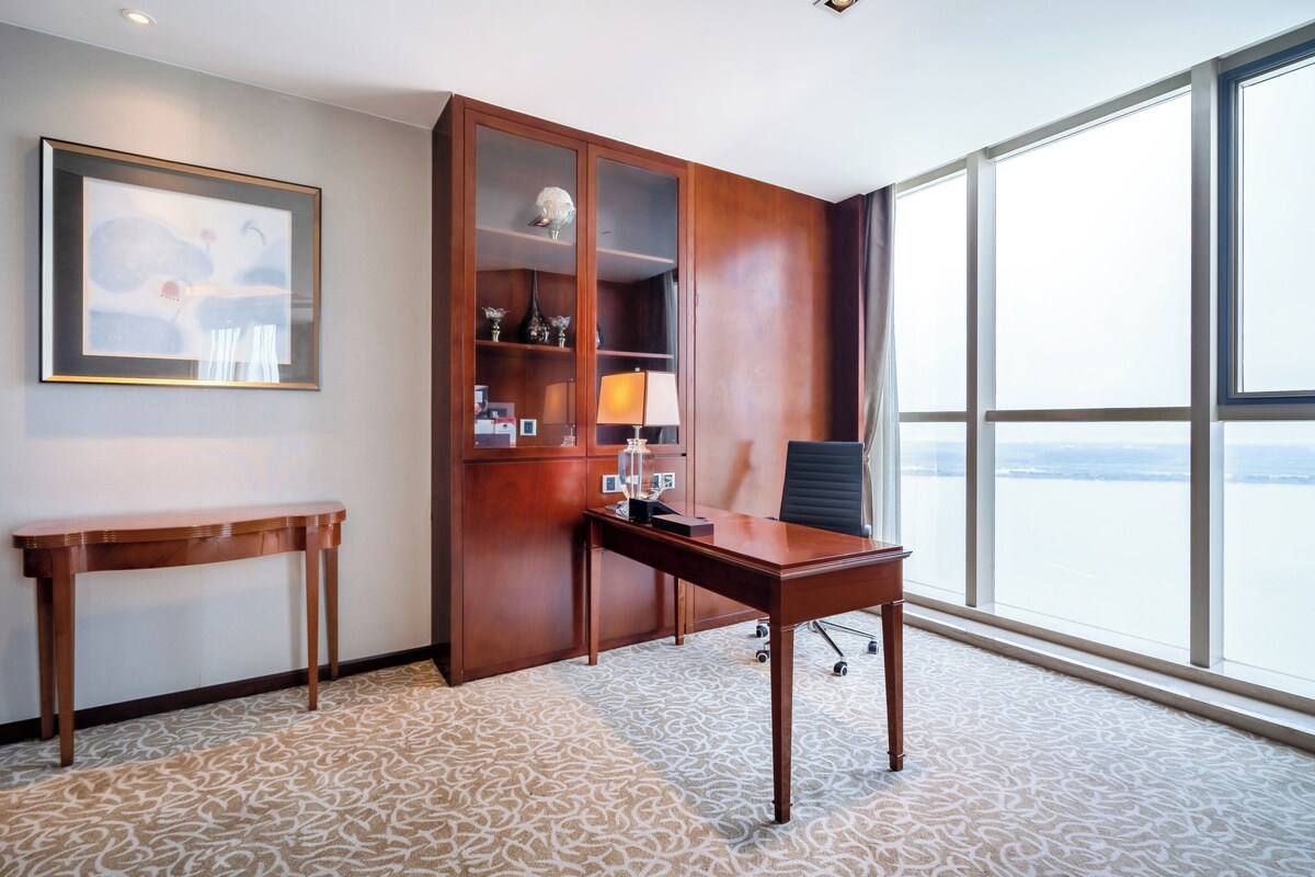 Suite, 1 Bedroom, River View (Living Dining) | Down comforters, minibar, in-room safe, desk