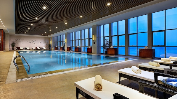Indoor pool - Crowne Plaza Zhenjiang by IHG (Zhenjiang)