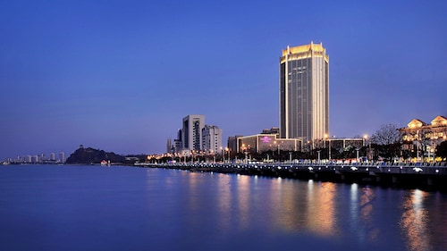 Crowne Plaza Zhenjiang by IHG